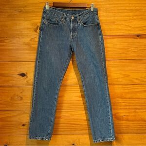 Levi’s 501 Taper Leg Mid Rise Denim Jeans 26